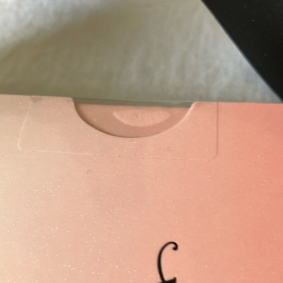 Anastasia Beverly Hills Glow is SUGAR Kit- Luminous Highlighter- New - Picture 9 of 16